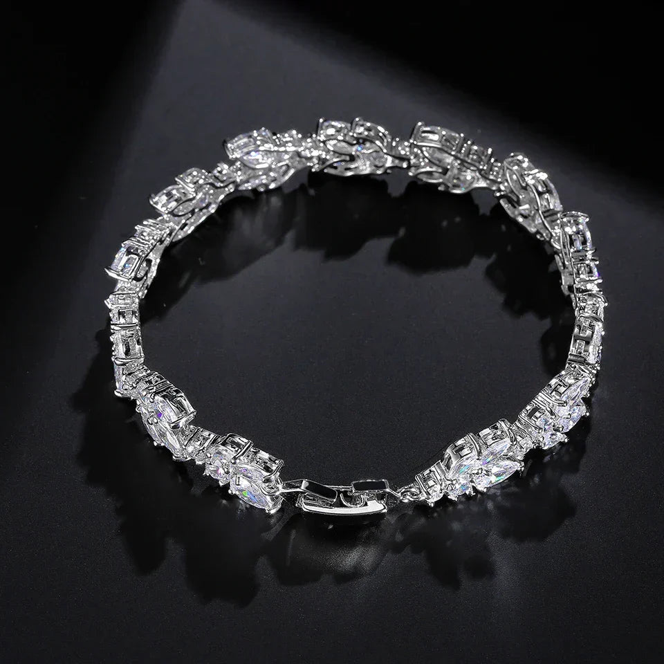 Vintage Sparkling Silver Chain Bracelet